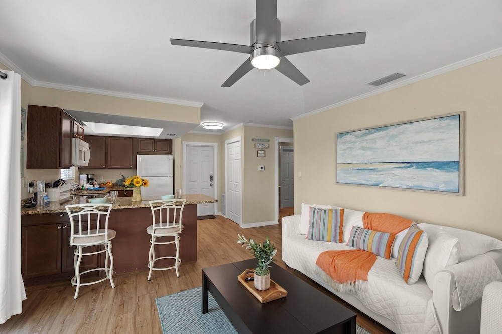 Coastal Breeze Siesta Entire 4-unit Complex With Dock