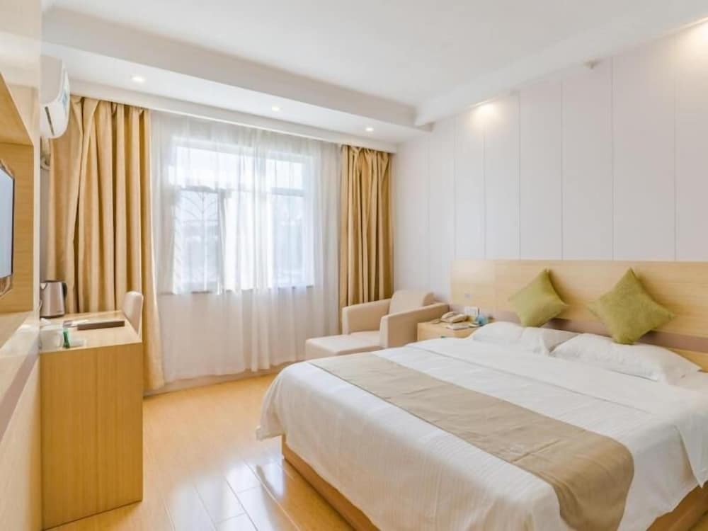 GreenTree Inn HeFei South High-Speed Railway Station BaoHe Avenue Baohe District Government Hotel