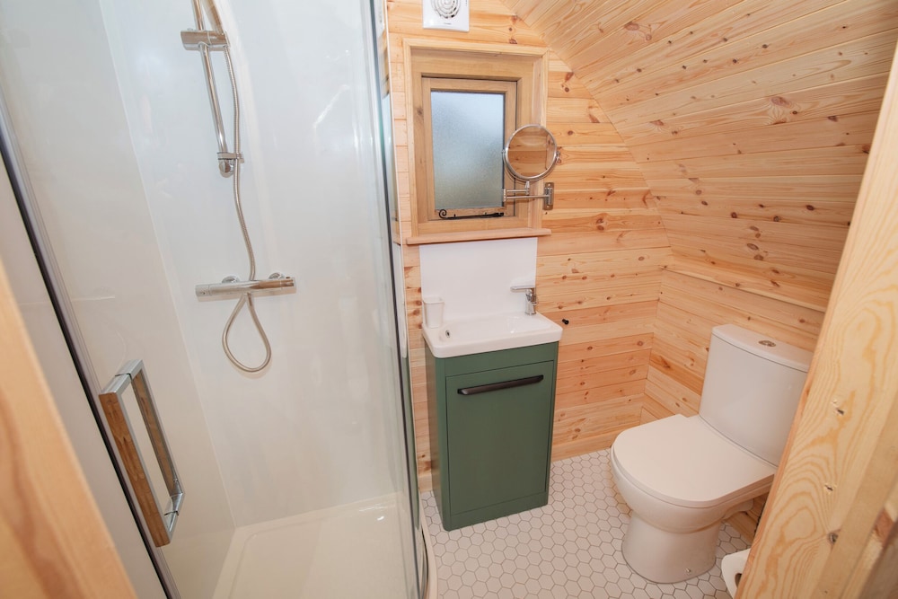 Glamping Pod 5 Shelter