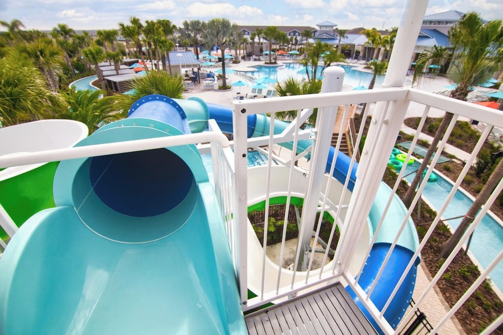 A Touch of Blue at Windsor Island Resort
