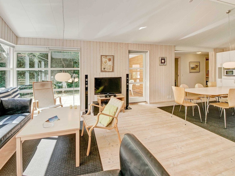 Modern Retreat With Spa - By Traum Ferienwohnungen view 4