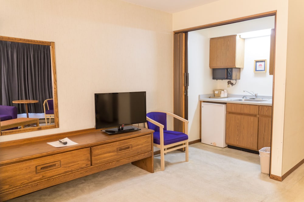 Portage Vacations - The Ridge Hotel Portage - Property Image 13