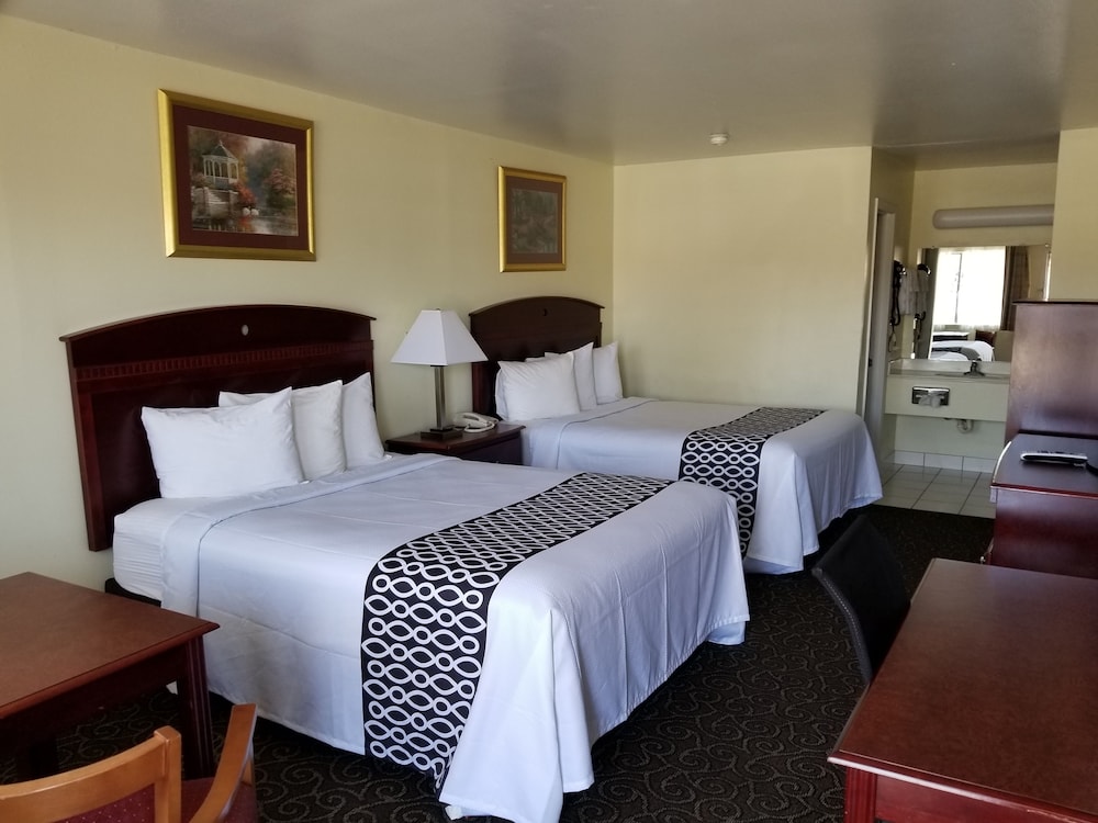 Shiloh Inn view 4
