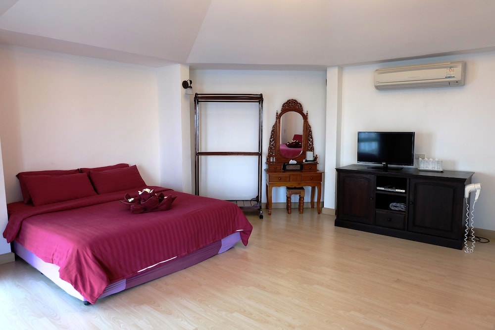Nimmanoradee Resort