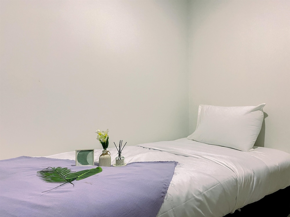 Spacious And Relaxing 2Br Apartment At Corner Vittoria Residence