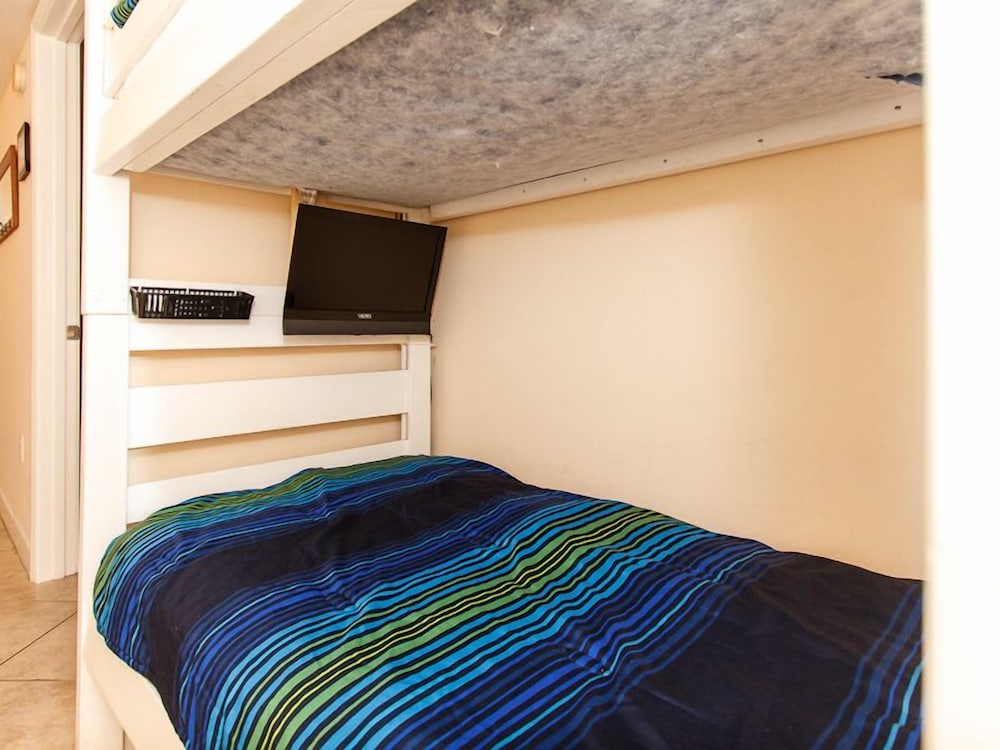 Pelican Isle 412 by Brooks and Shorey Resorts