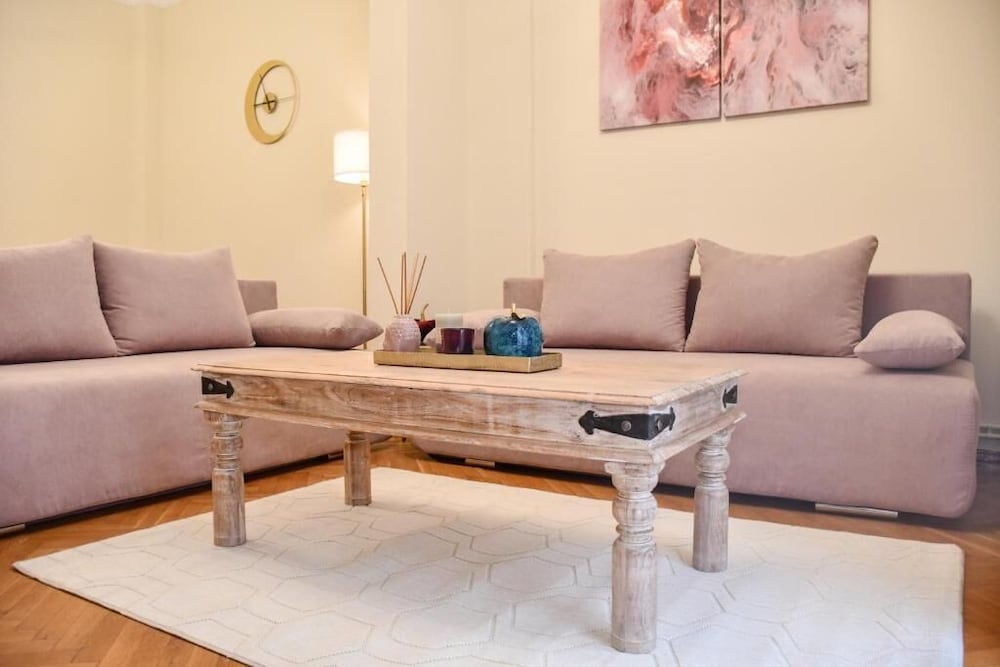 Porto Sea View Apartments - D. Gounari 5