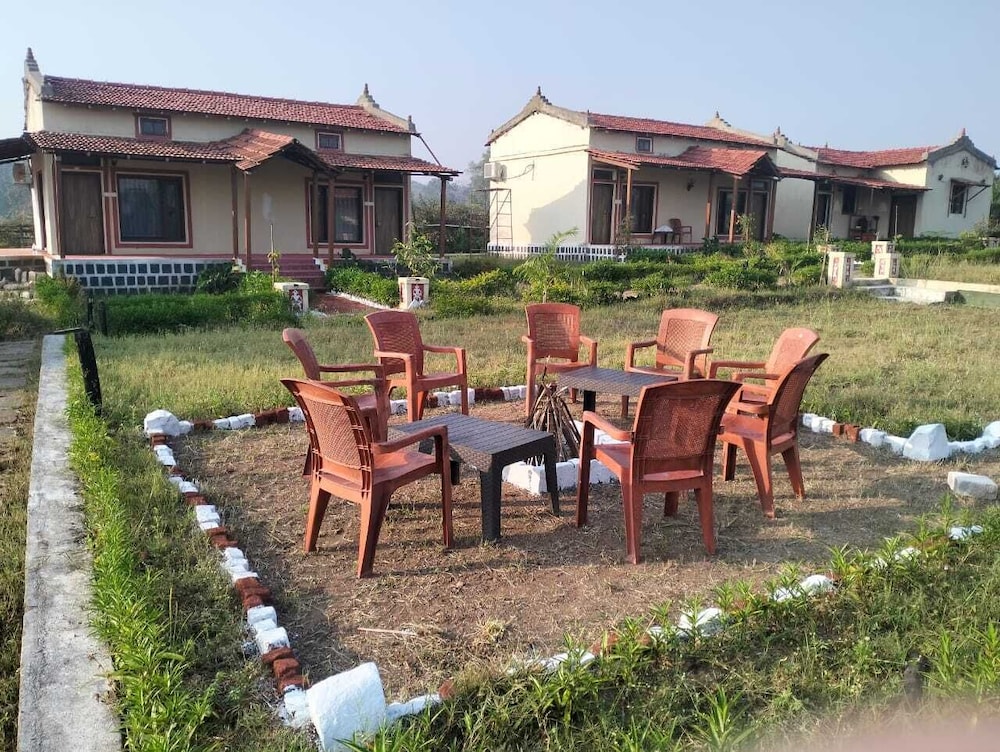 JAMTARA FARMSTAY pench tiger reserve