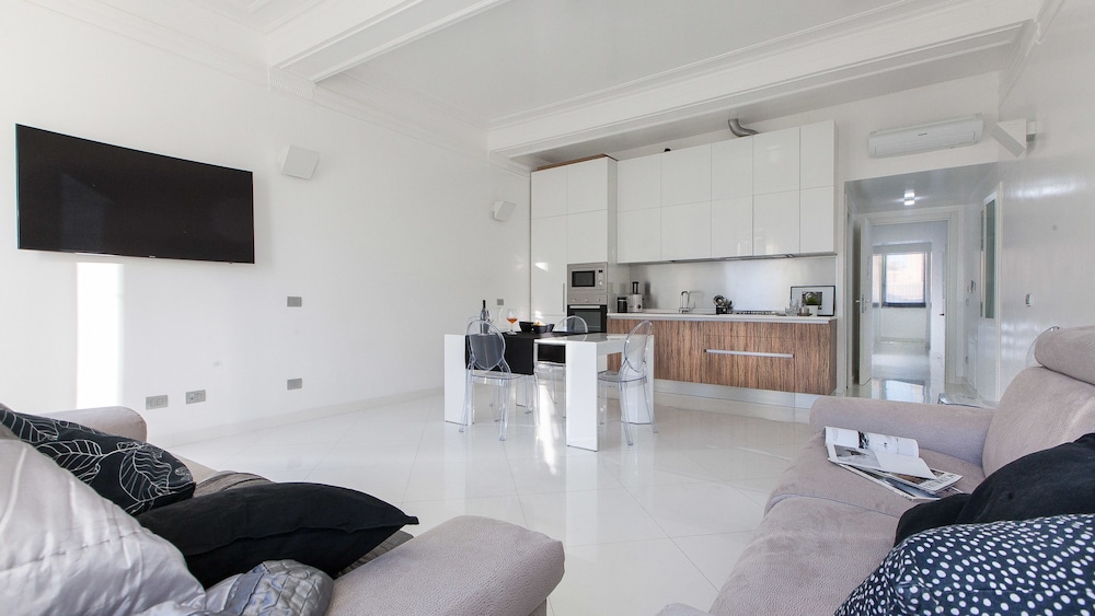 Rental In Rome Piazza Venezia View Luxury Apartments