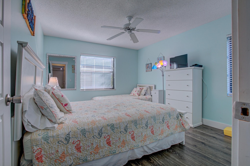 Anna Maria Island Beach Palms 7A