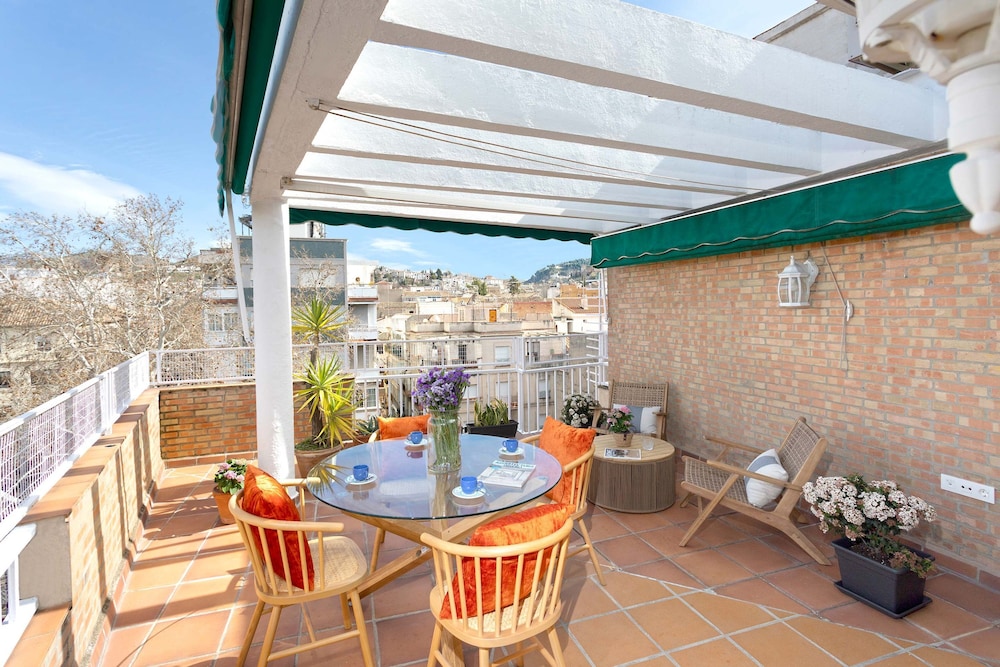 Luxury Penthouse in Granada Mirador de Gran Capit n