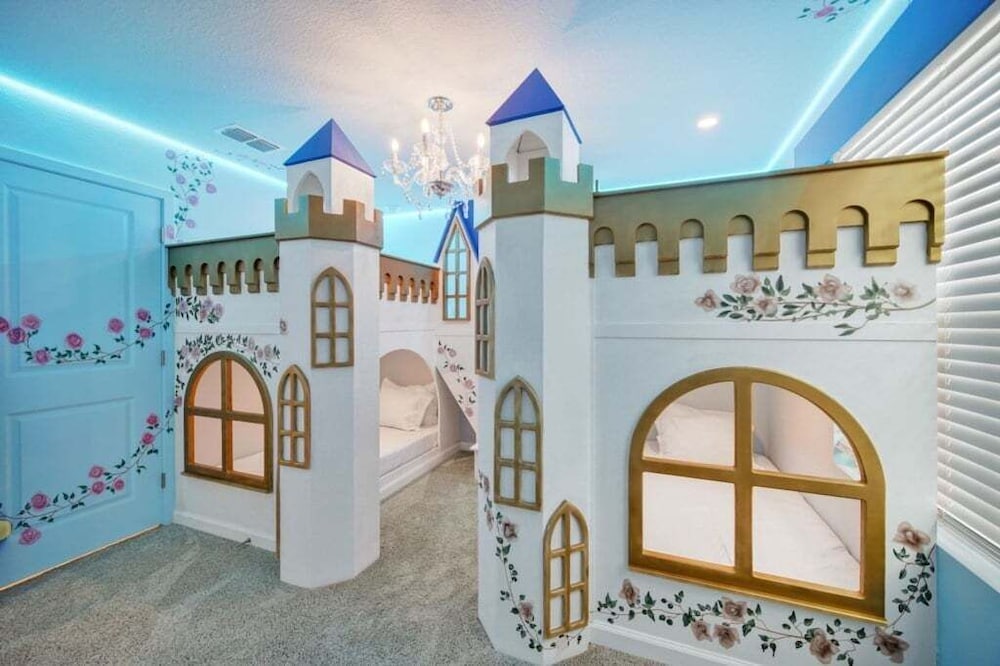 6 Bed 5 Bath Villa Pool&games Solara 2386salty 6 Bedroom Villa