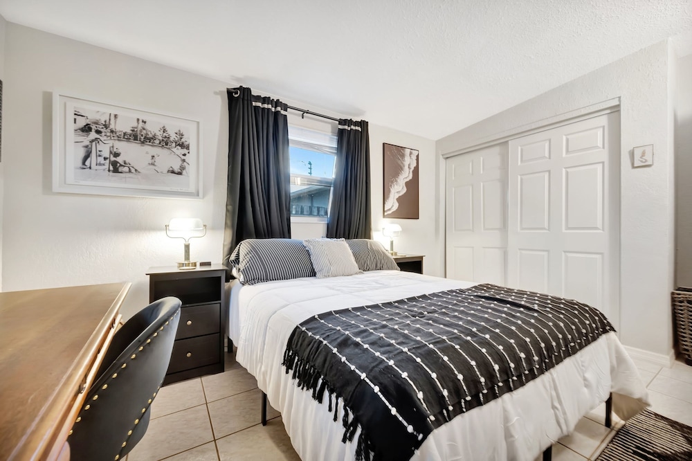 Family Home 10 Mins to Beach Pets Welcome