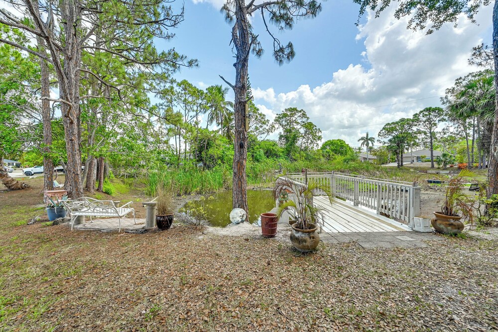 1 Mi to Dtwn Bonita Springs: Home w/ Lush Yard!