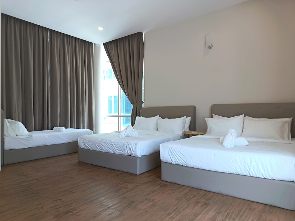 myRoom at 11 J Adams