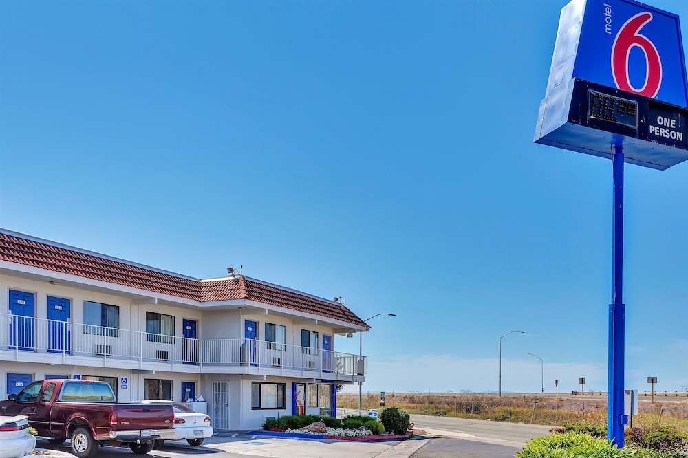 Motel 6 Vallejo, CA - Six Flags West