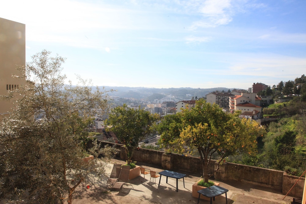CSI Coimbra Club & Guest House