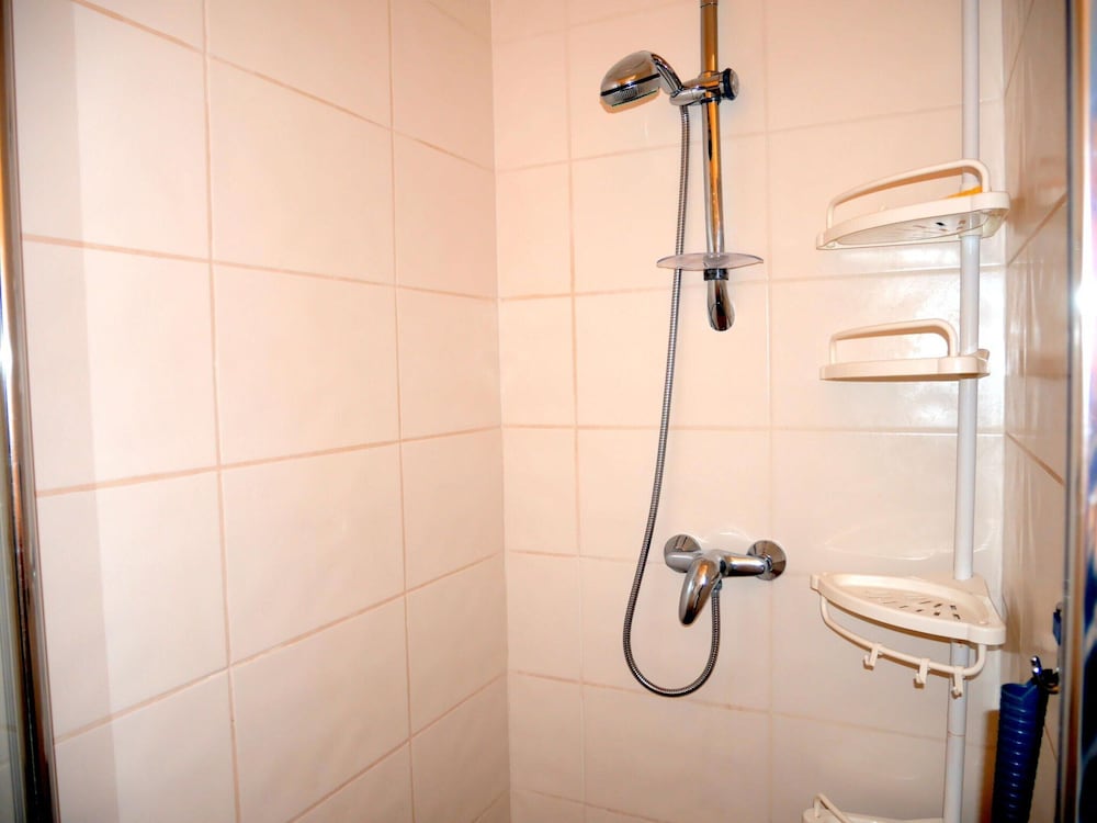 Holiday Home in Crozon Near Sandy Beaches