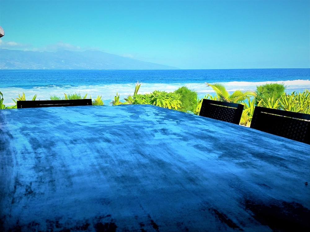 Moorea - Toatea Beach Hoe