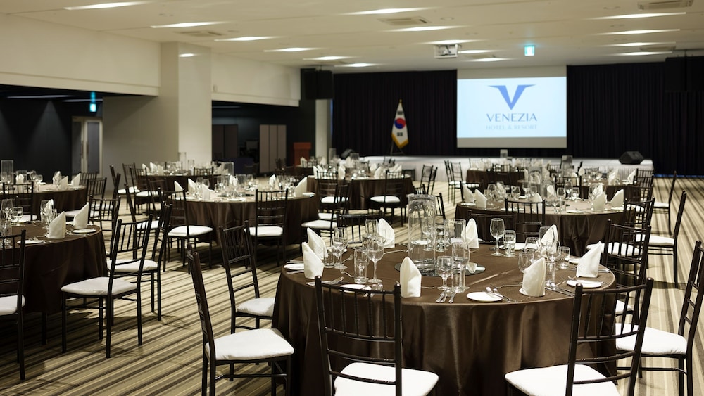 Venezia Hotel and Suite 103