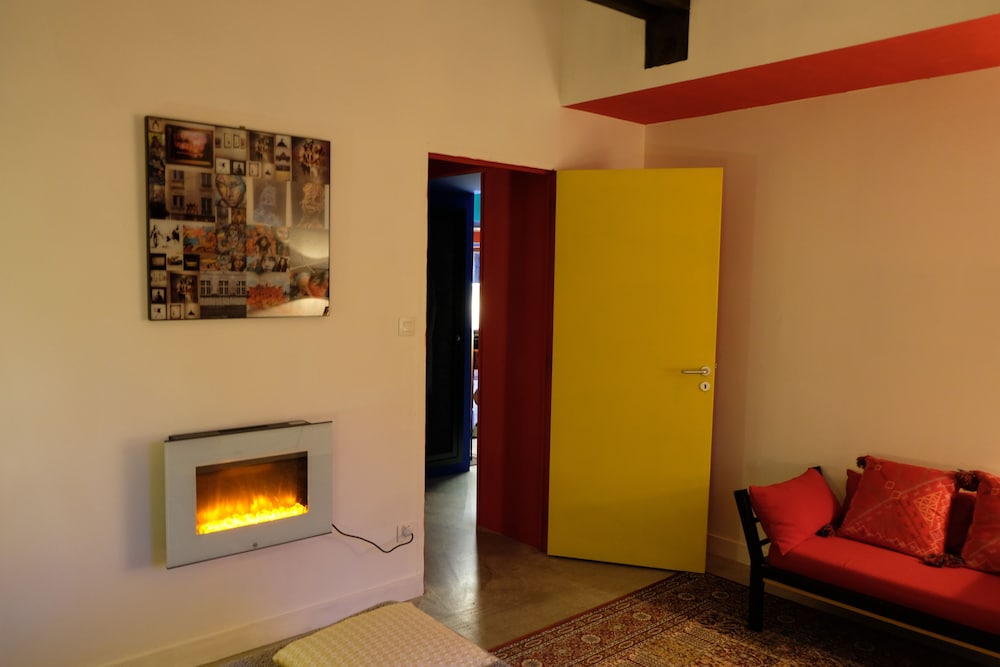La Maison Jaune à la Janaie view 5