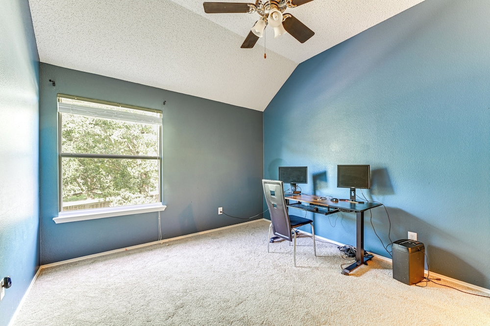 DFW Sports Hub: Home w/ Pool & Hot Tub in Frisco!