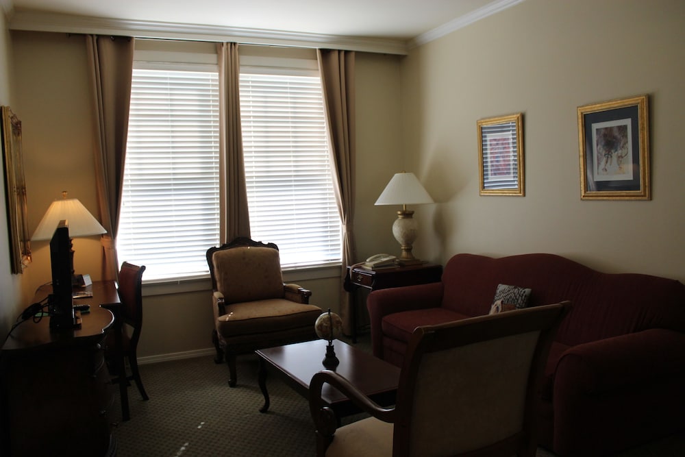 Hotel Chester - Property Image 1