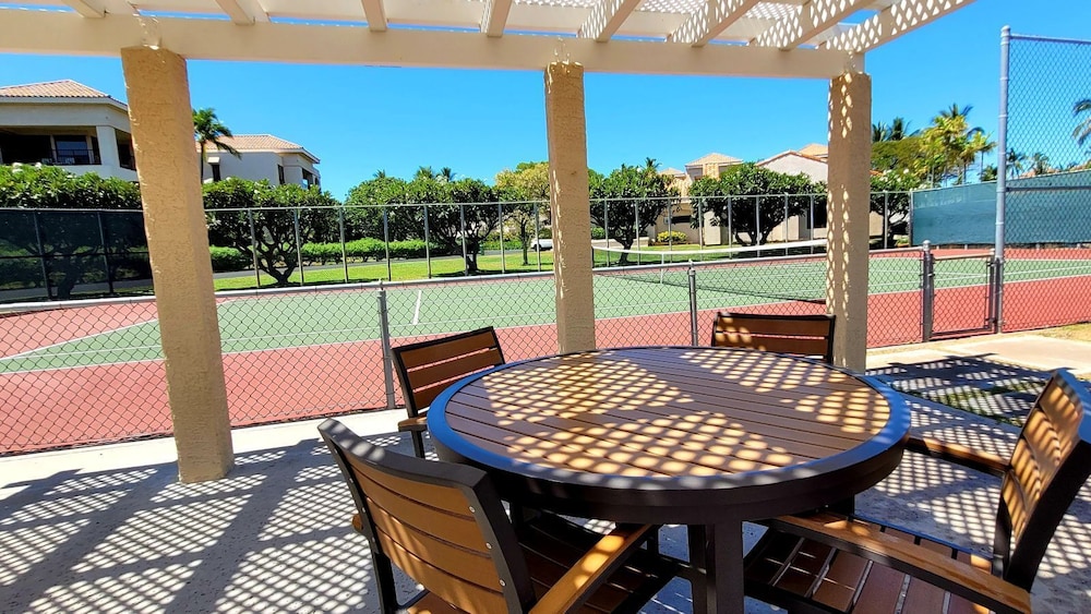 Newly Renovated - Gorgeous Condo & Location - Vrkcv