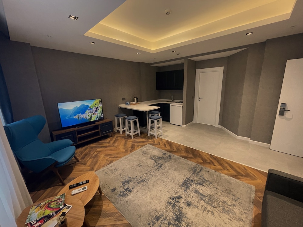 Feri Suites - Image 36