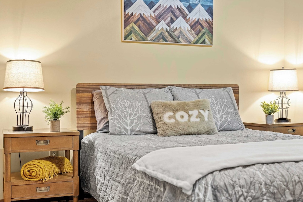 Deer Hollow by Avantstay Big Yard + Lake Access