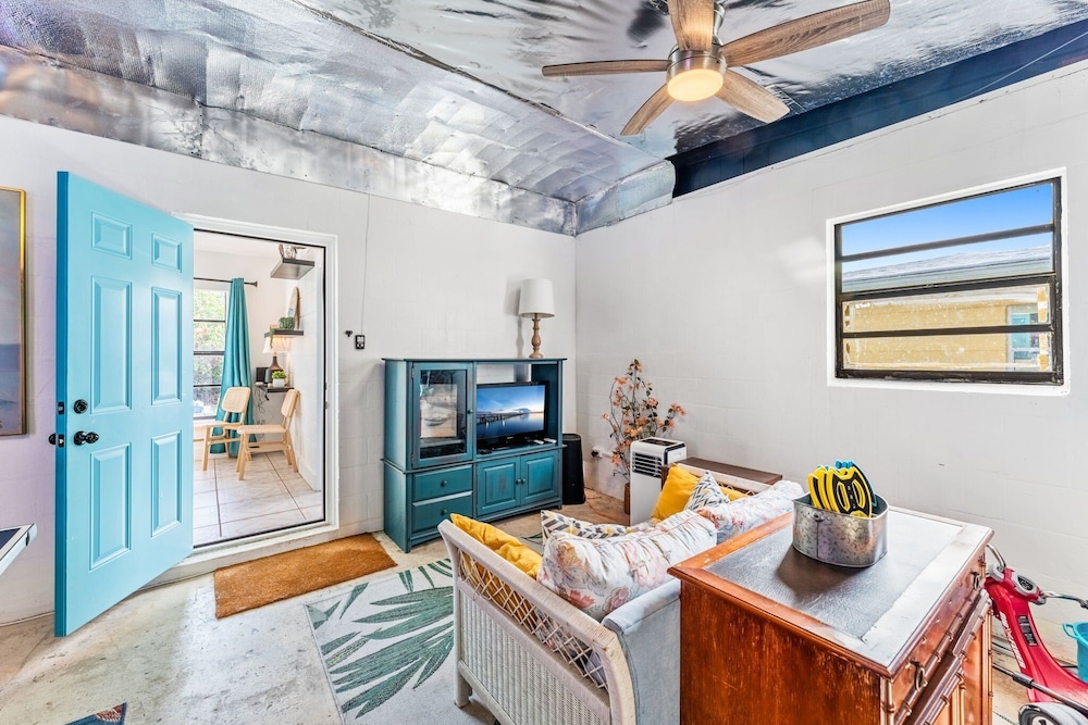 112 Surf Drive