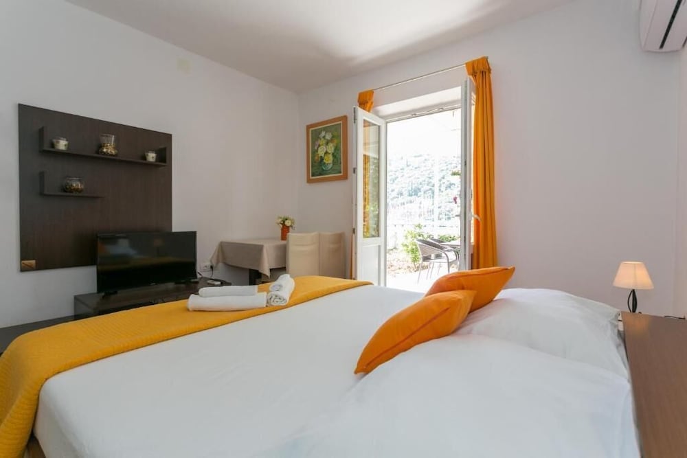 Nika Room - Adults Only