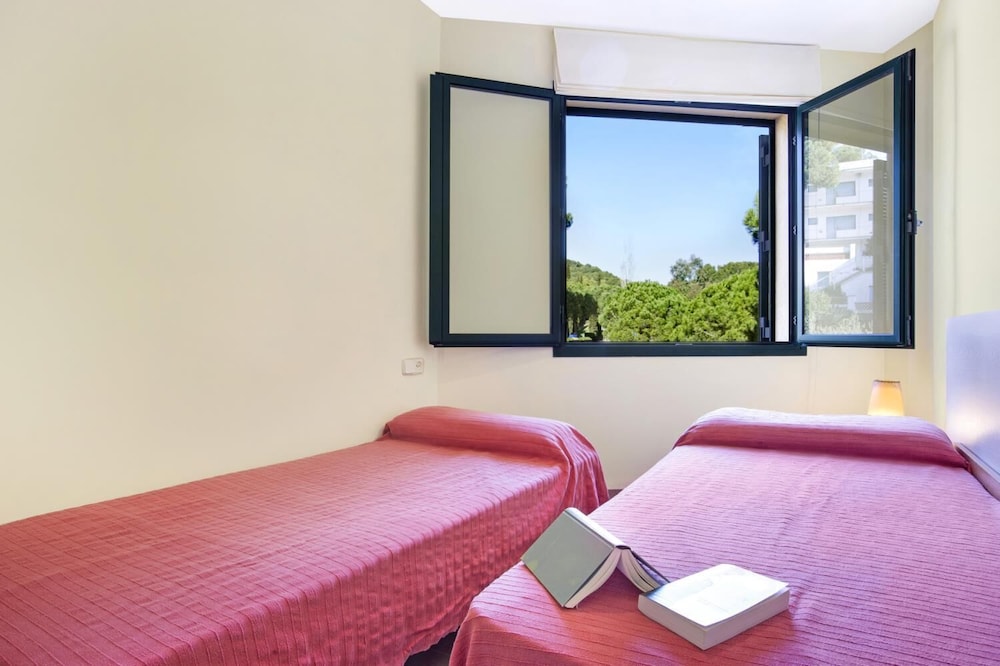Ana 1 in Llafranc With 3 Bedrooms and 2 Bathrooms