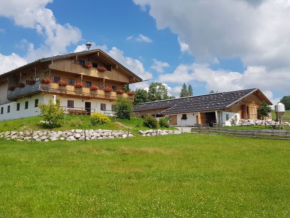 Holiday Apartment Almstuberl