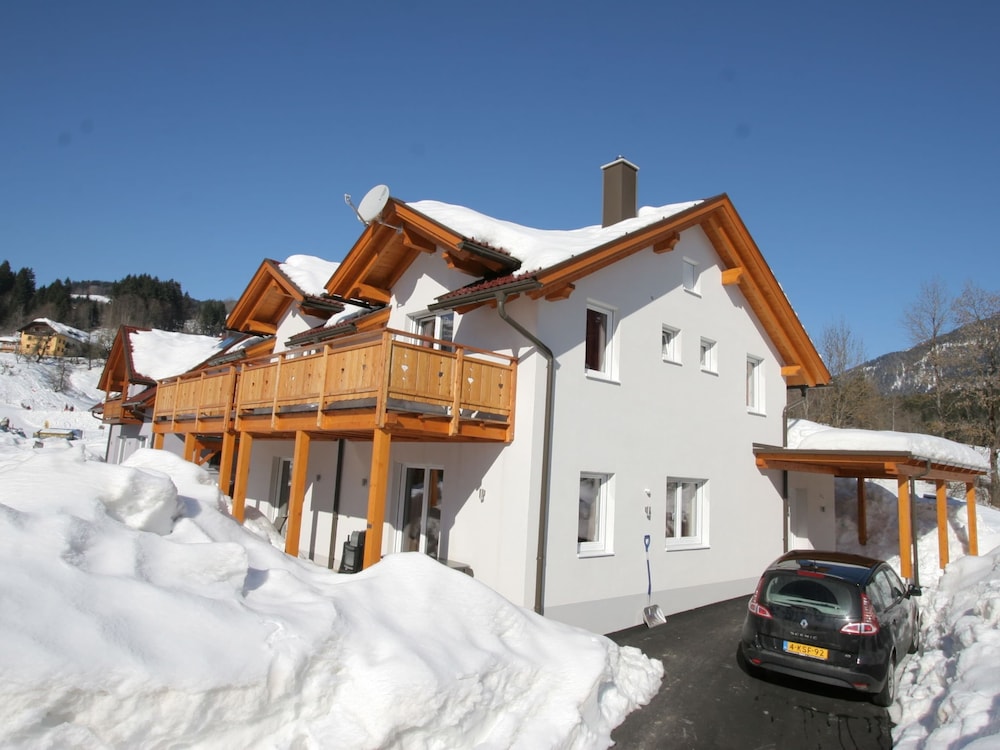 Chalet in ski Area in Koetschach-mauthen