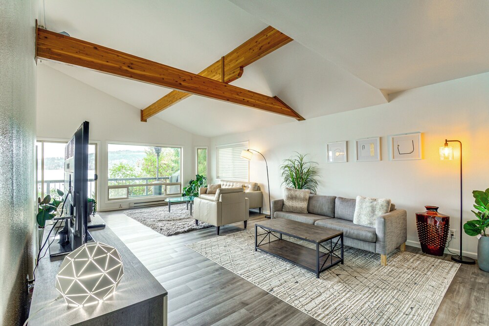 Balcony w/ Bay Views: Family Gem in Port Townsend
