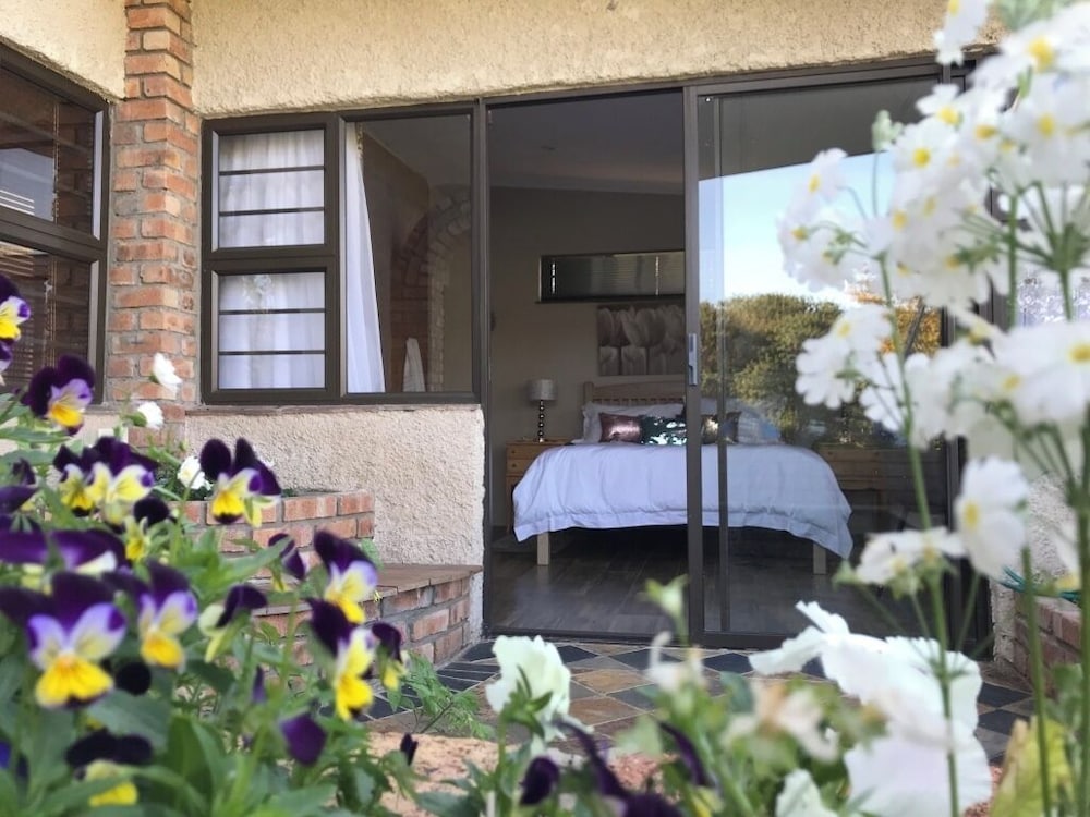 Sandpebbles Estate