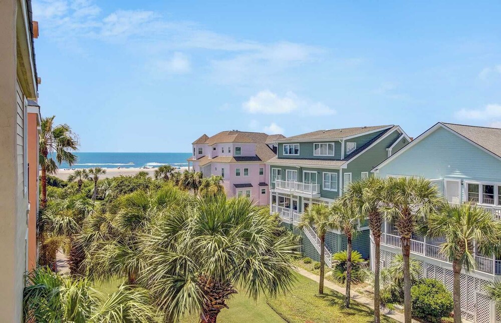 103 Grand Pavilion by Avantstay Steps to Beach!