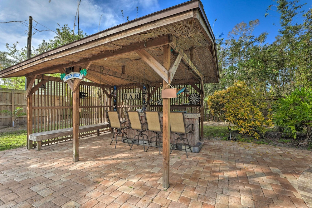 Sarasota Getaway w/ Private Pool & Backyard Oasis!