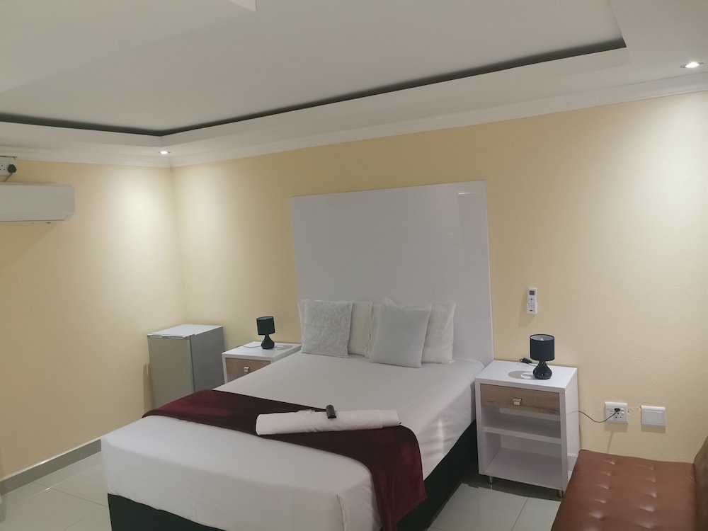 Tswinga Guest House