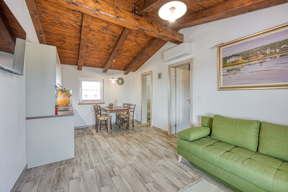 Tourist Farm Tonin - Apartment 3