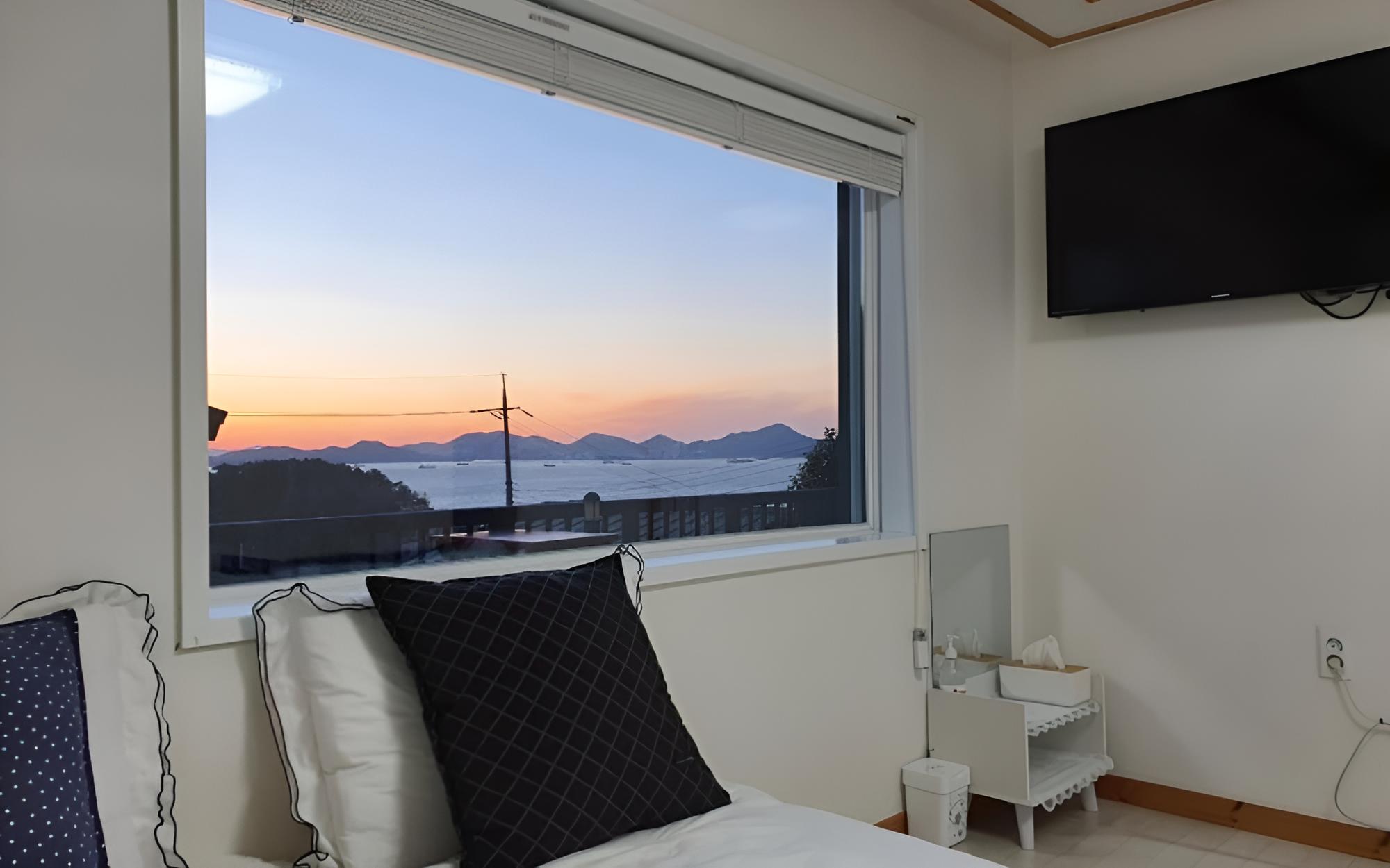 Namhae Cloud Berry Pension