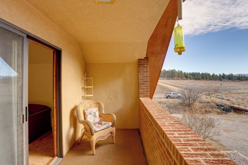 Near Hiking: Mtn-view Getaway in Bayfield!
