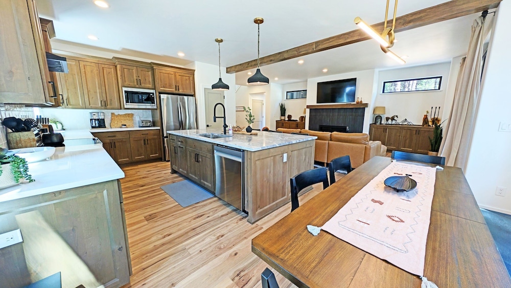 Pine Mountain 6 4 Bedroom Home