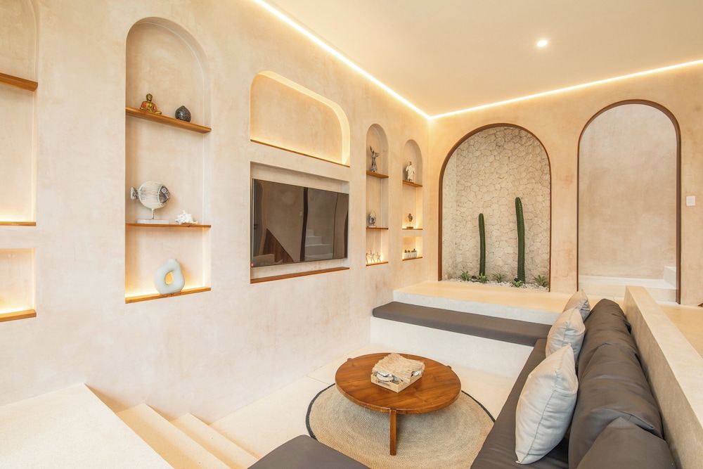 Sleek 2BR Villa, 5 Minutes to Bingin Beach
