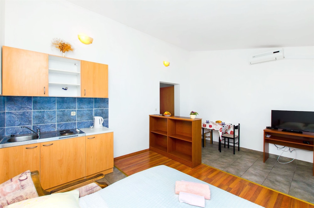 Apartments Tomislav view 3