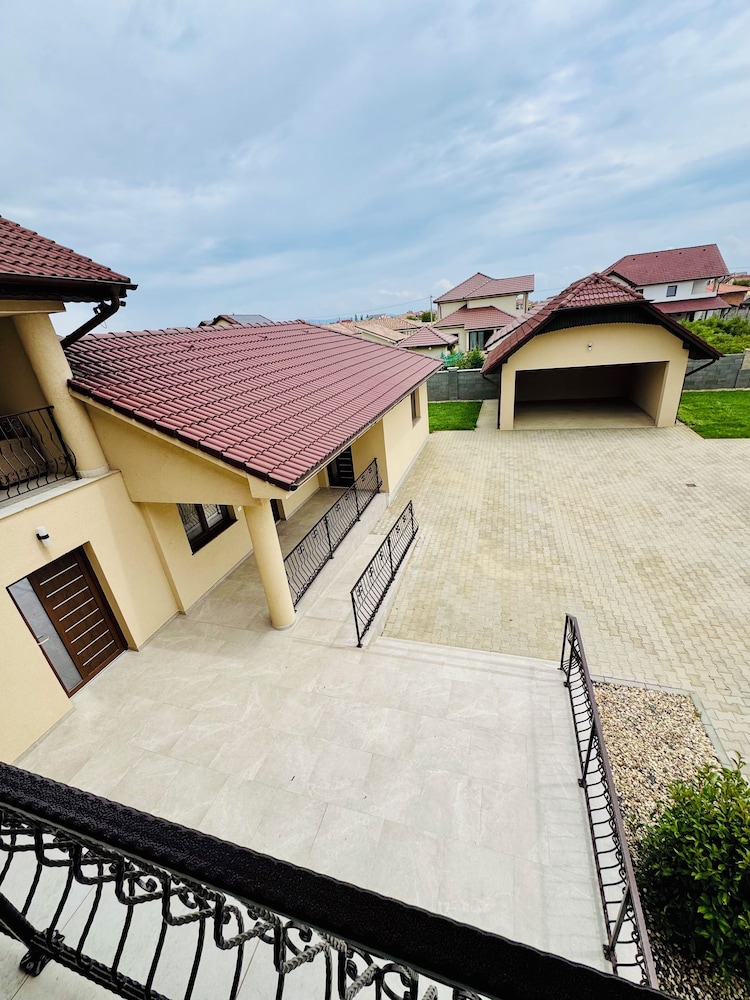 Roua Residence