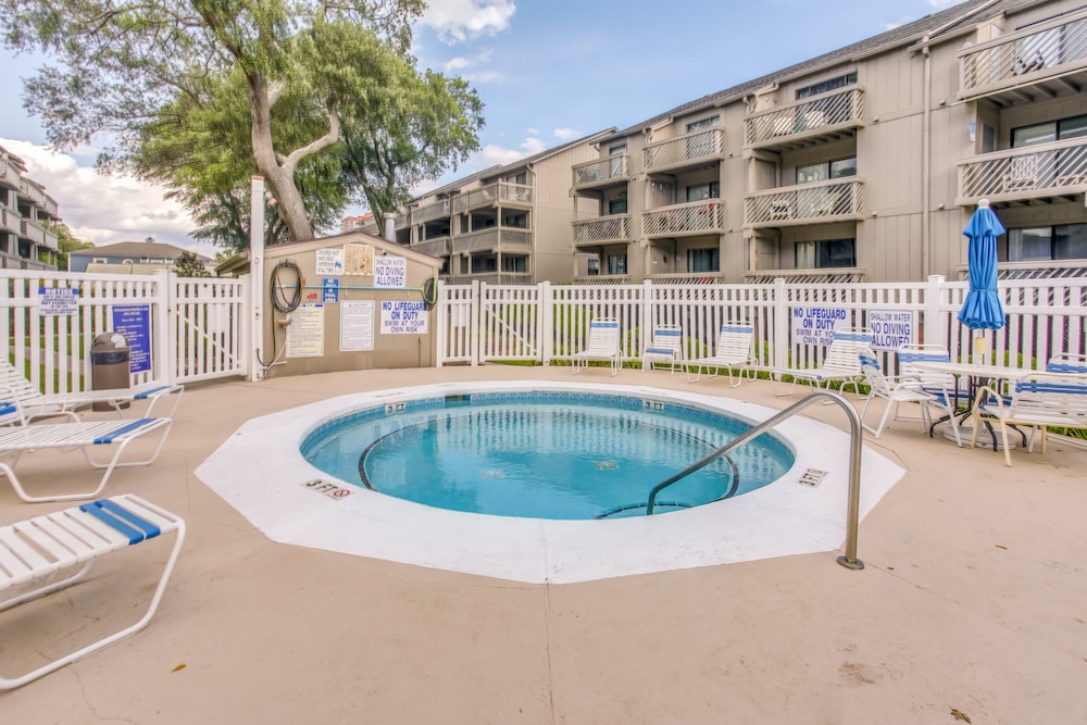Private Pool-view Balcony: Myrtle Beach Condo! view 4