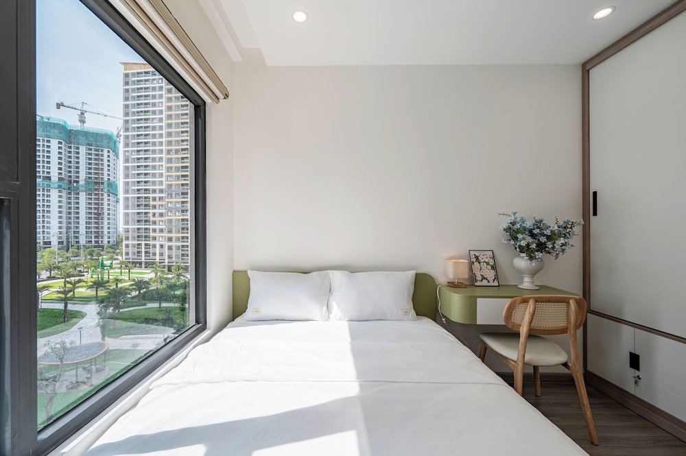LA Nest 1bed with pool view big deal