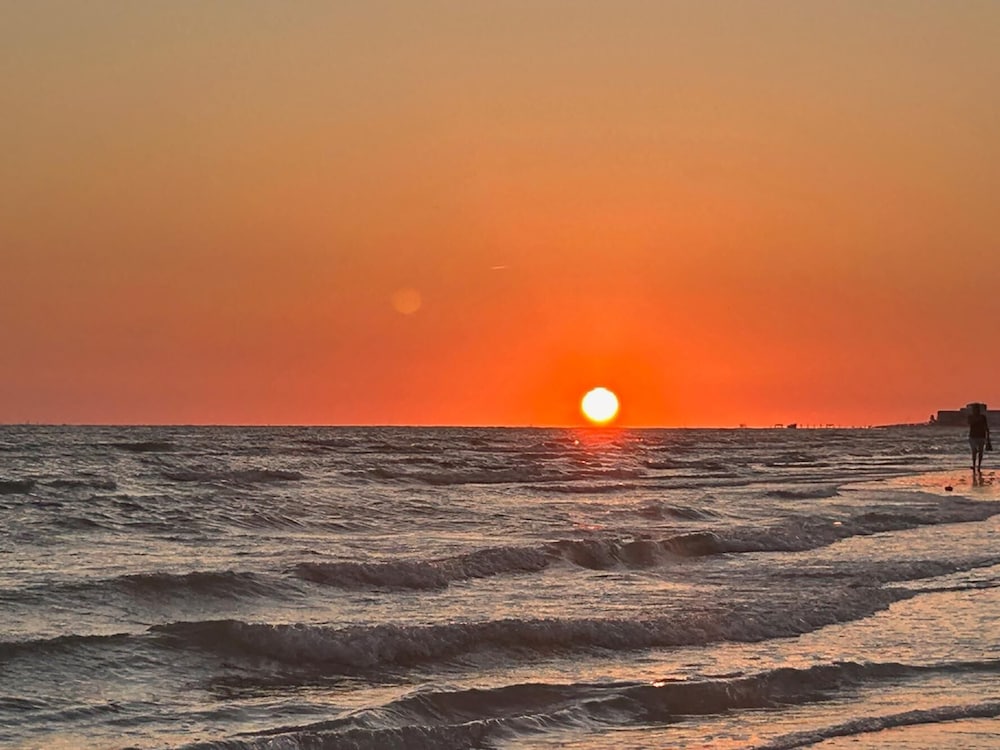 Sunset Paradise